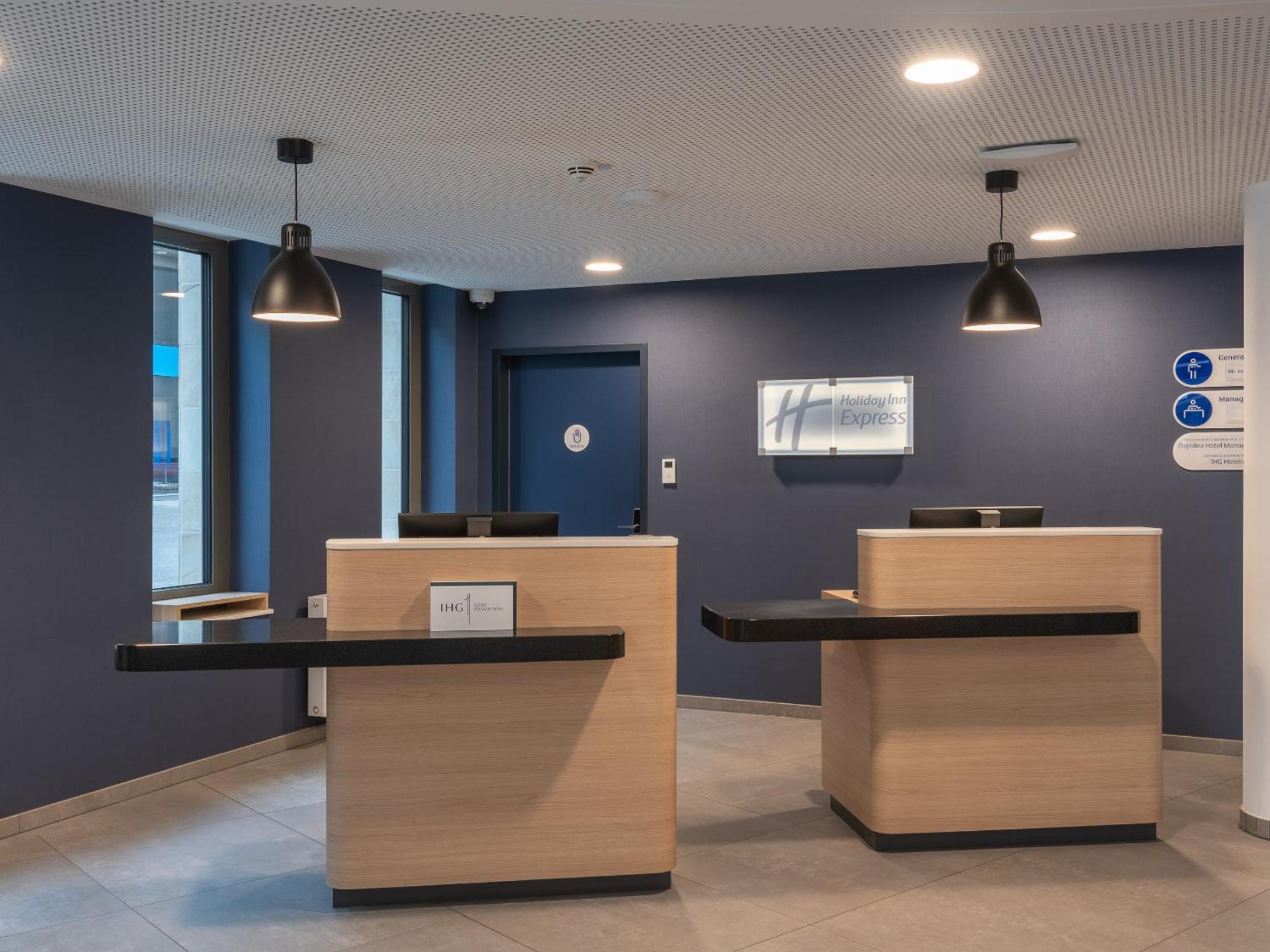 Holiday Inn Express Heilbronn By Ihg Ngoại thất bức ảnh