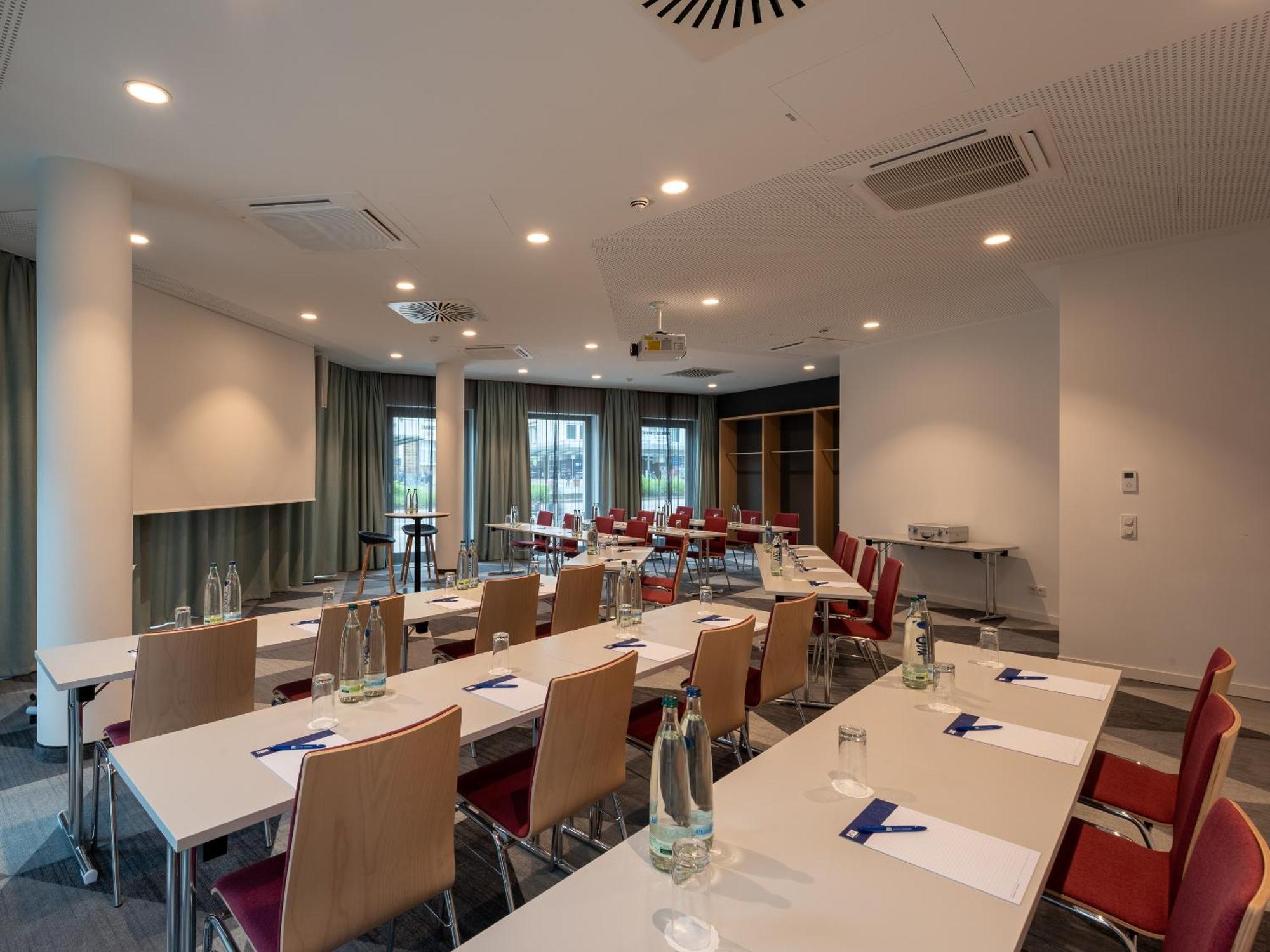 Holiday Inn Express Heilbronn By Ihg Ngoại thất bức ảnh