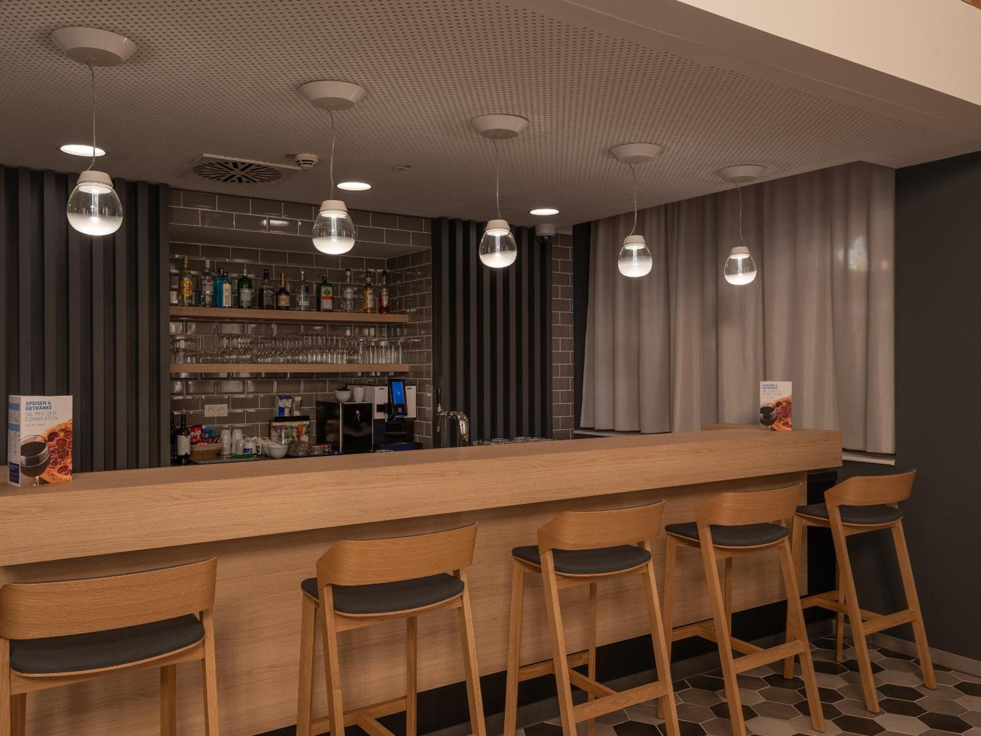 Holiday Inn Express Heilbronn By Ihg Ngoại thất bức ảnh