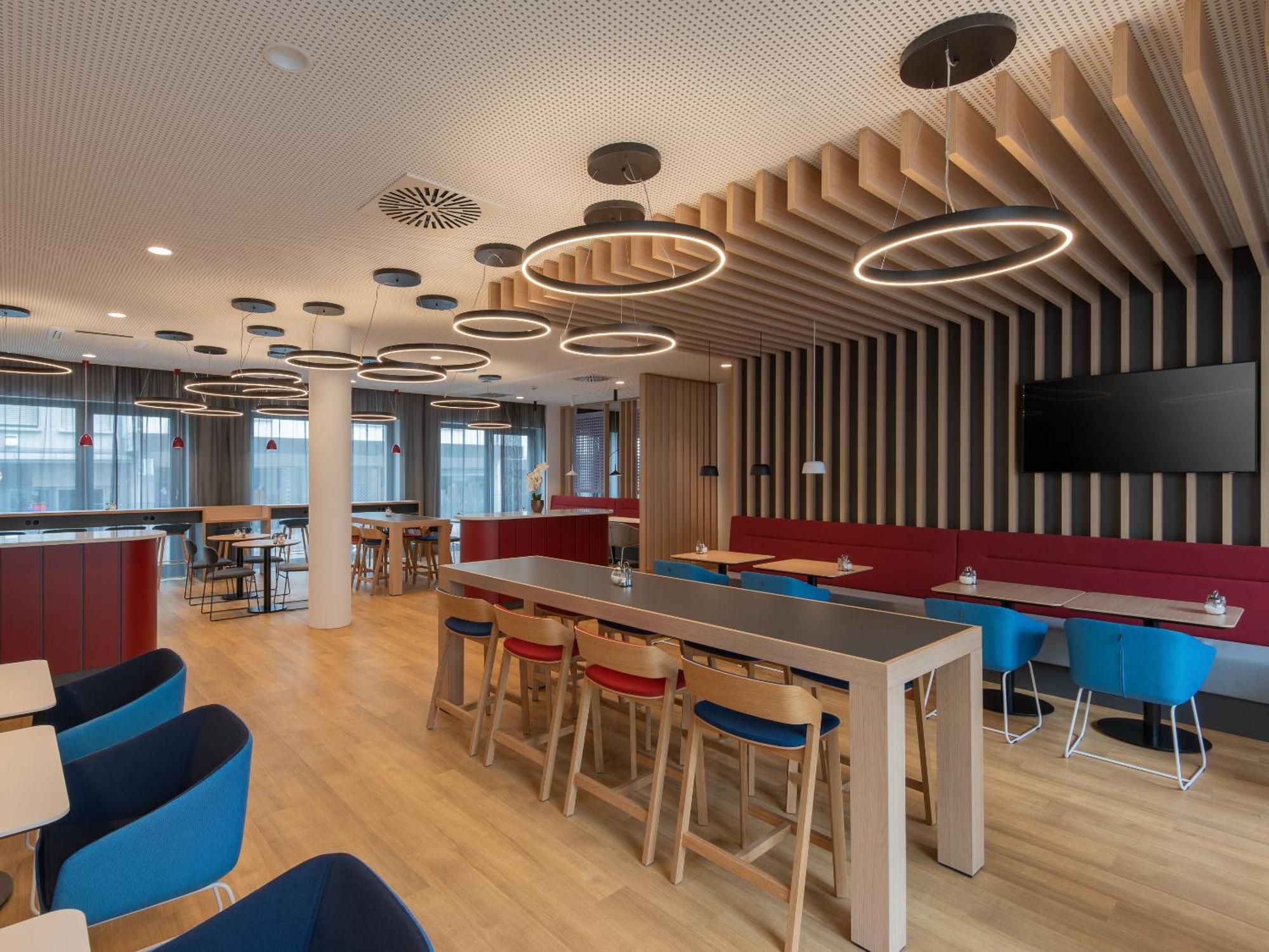 Holiday Inn Express Heilbronn By Ihg Ngoại thất bức ảnh